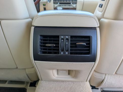 Used 2017 Lexus LS 460 w/ Comfort Package RWD image 7