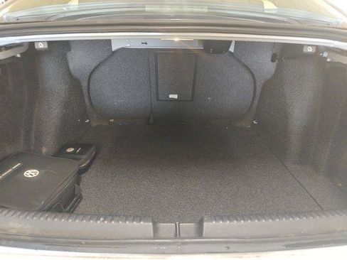 Used 2017 Volkswagen Jetta SE image 21