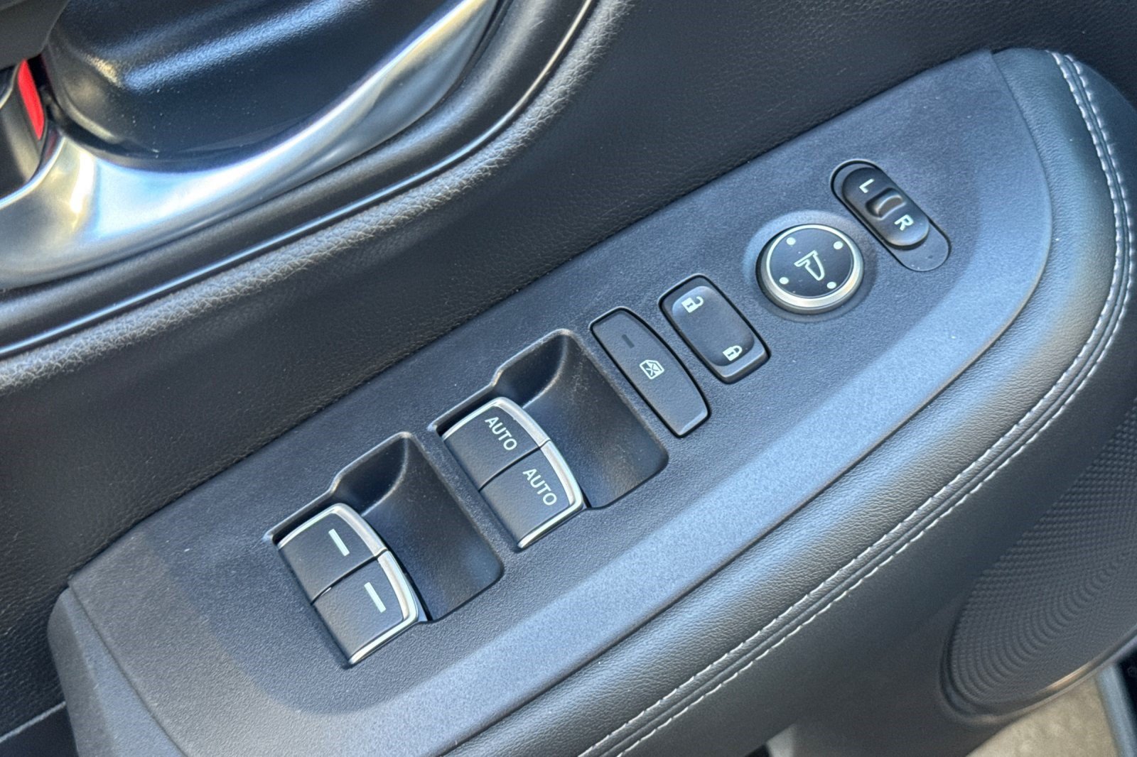Certified 2024 Honda HR-V EX-L image 14