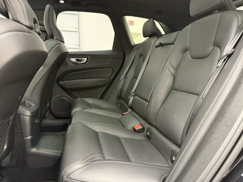 Certified 2024 Volvo XC60 T8 Ultimate w/ Protection Package Premier AWD/4WD image 22
