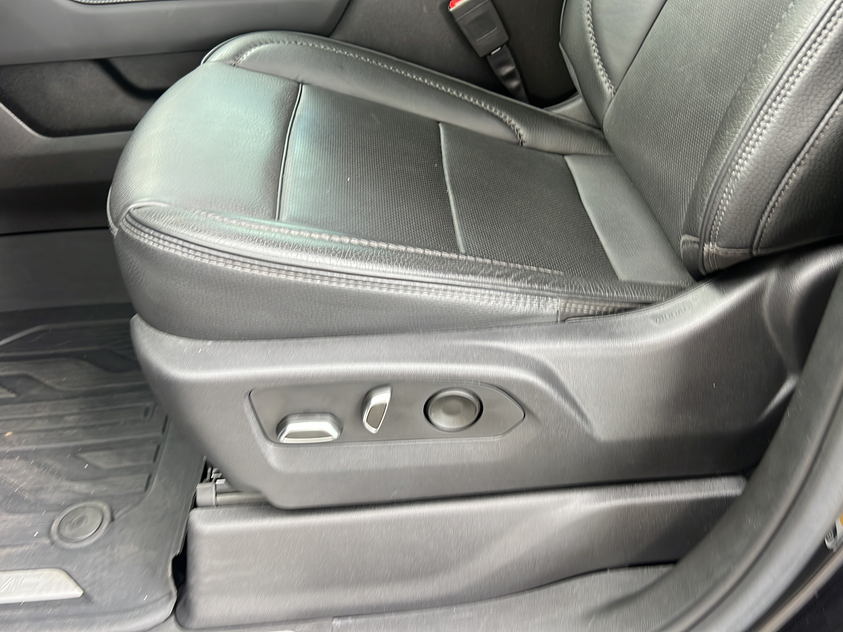 Used 2023 GMC Sierra 1500 Denali AWD/4WD image 17