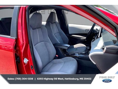 Used 2020 Toyota Corolla SE FWD image 6