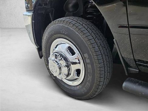 New 2026 RAM 3500 Tradesman AWD/4WD image 9