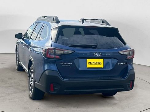 Used 2022 Subaru Outback Premium image 3