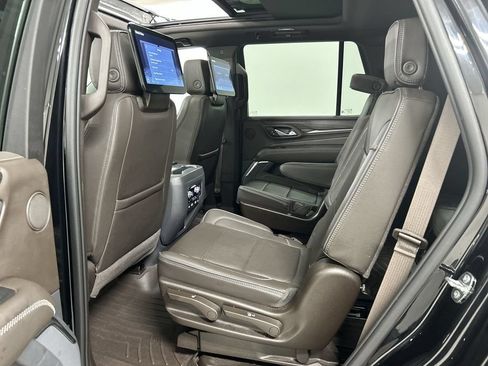 Used 2023 GMC Yukon Denali w/ Denali Reserve Package AWD/4WD image 21
