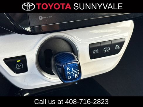 Used 2019 Toyota Prius Prime Premium w/ Preferred Accessory Package FWD image 26
