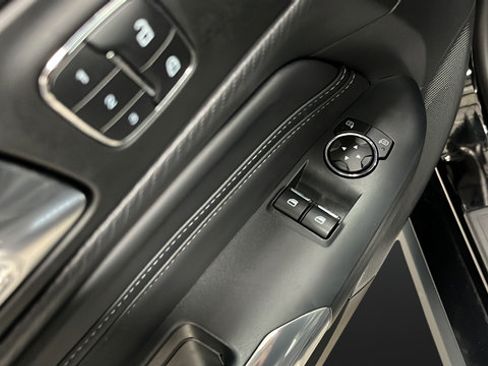 Used 2025 Ford Mustang Premium RWD image 21