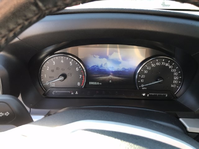 Used 2023 Ford Explorer XLT AWD/4WD image 35