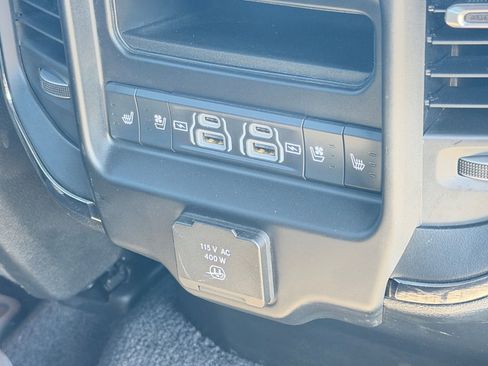 Used 2025 RAM 1500 Limited image 18
