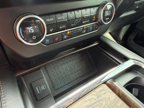Used 2020 Ford Expedition Platinum AWD/4WD image 17