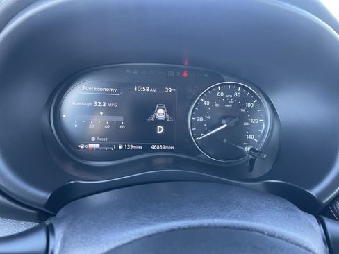 Used 2023 Nissan Kicks SR w/ SR Premium Package image 9