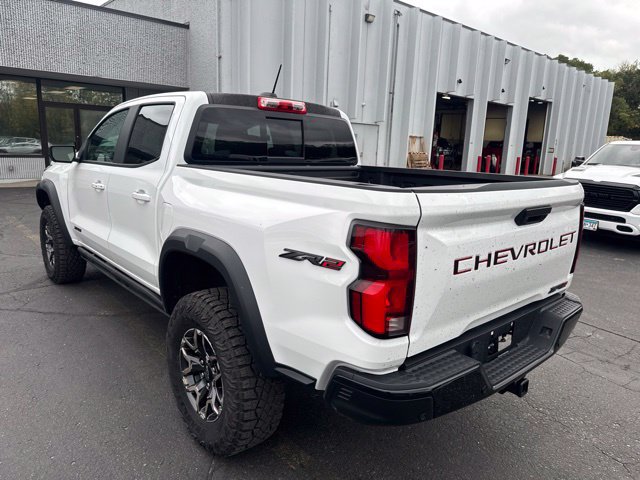 Used 2024 Chevrolet Colorado ZR2 w/ ZR2 Convenience Package III AWD/4WD image 7