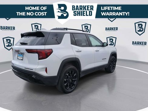 Used 2026 GMC Terrain Elevation w/ Elevation Premium Package FWD image 9