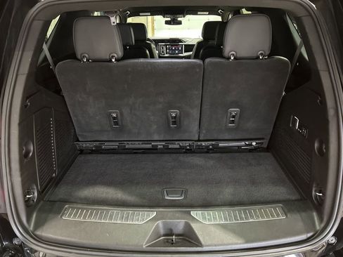 Used 2022 GMC Yukon Denali image 10