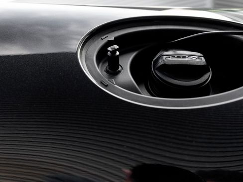 Certified 2024 Porsche 911 Carrera T RWD image 42
