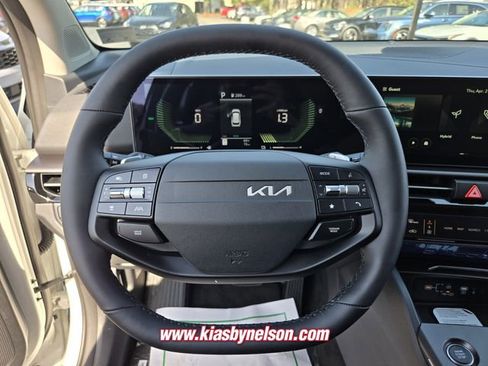 New 2026 Kia Sportage EX AWD/4WD image 13