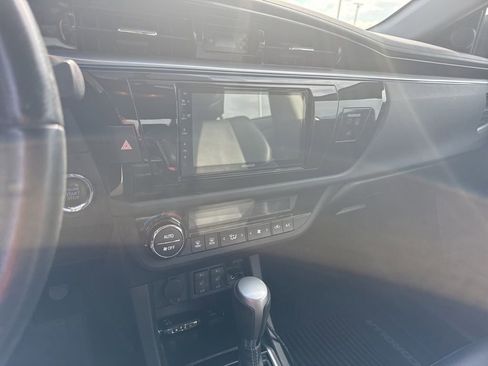 Used 2014 Toyota Corolla S Premium w/ Driver Convenience Package FWD image 12