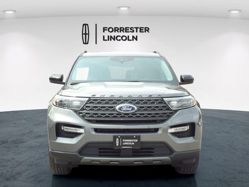 Used 2023 Ford Explorer XLT w/ Equipment Group 202A AWD/4WD image 8