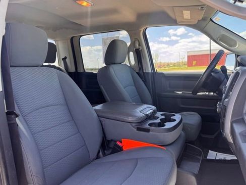 Used 2014 RAM 1500 Express AWD/4WD image 23