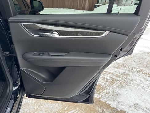 Certified 2022 Cadillac XT6 Sport w/ Technology Package image 24