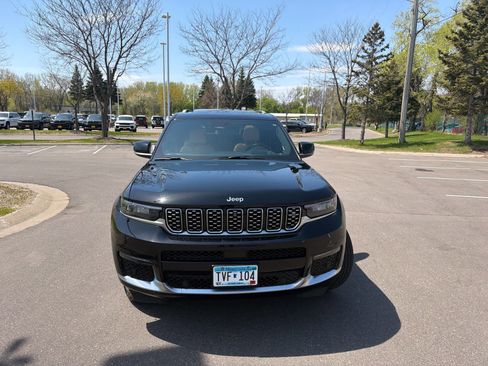Used 2022 Jeep Grand Cherokee L Summit AWD/4WD image 3
