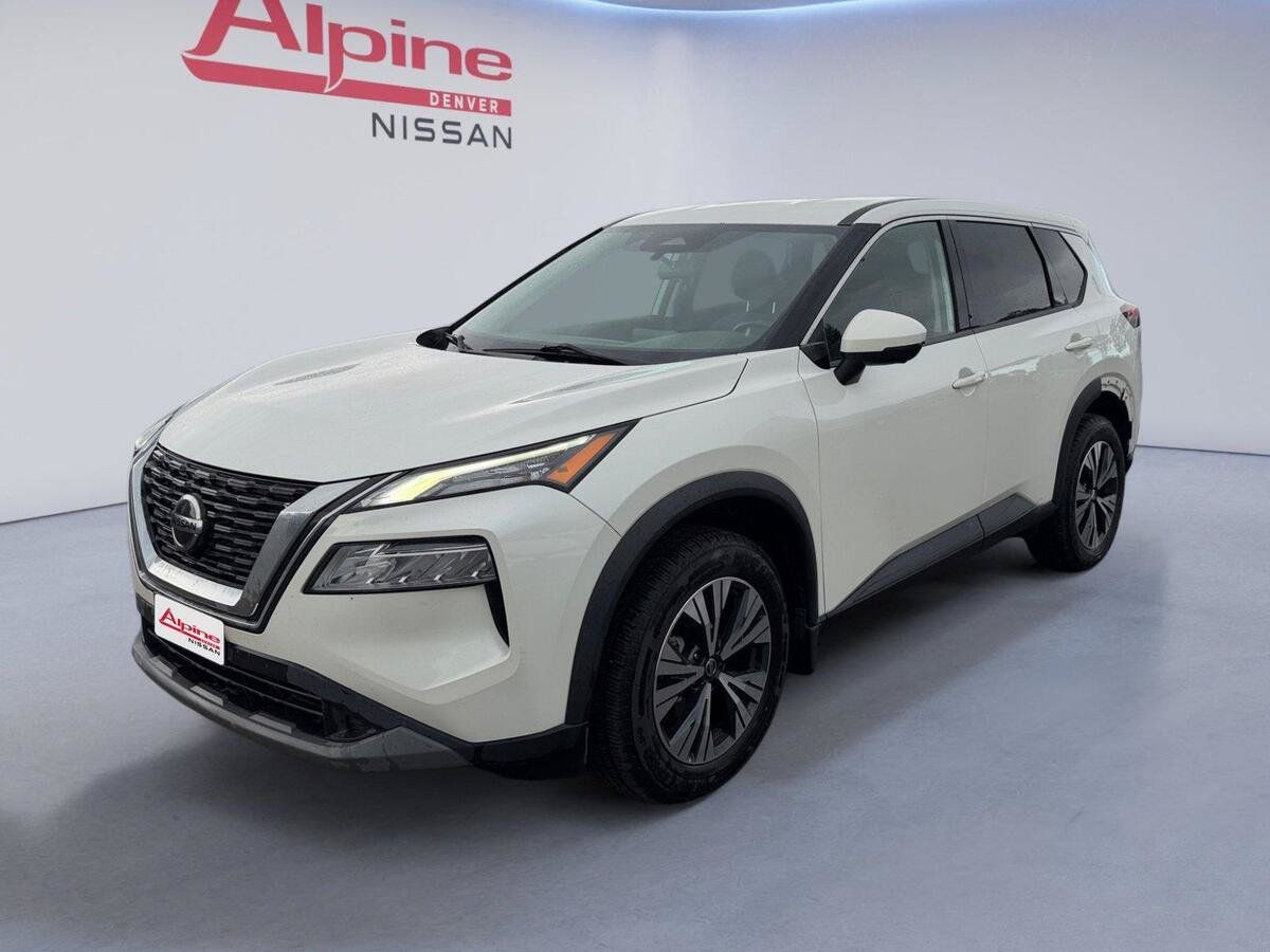 Used 2021 Nissan Rogue SV FWD image 1