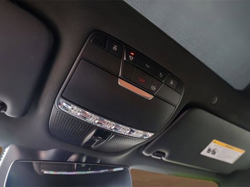 Used 2020 Mercedes-Benz GLC 43 AMG 4MATIC image 22