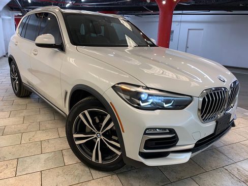 Used 2021 BMW X5 xDrive40i w/ Premium Package AWD/4WD image 3
