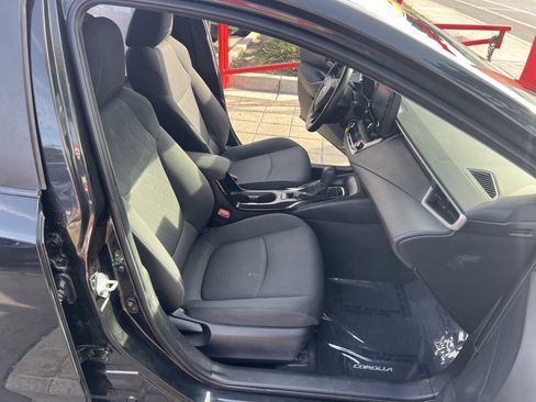 Used 2022 Toyota Corolla LE image 27
