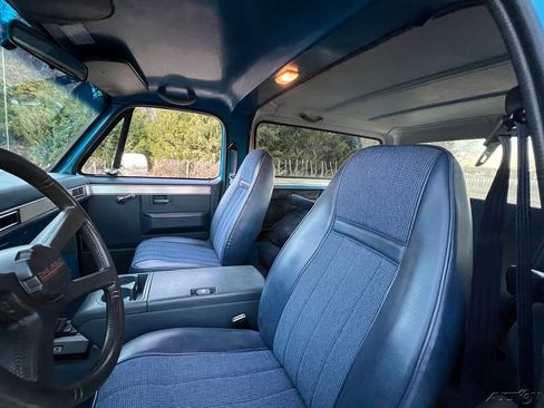 Used 1988 Chevrolet Blazer 4WD image 49