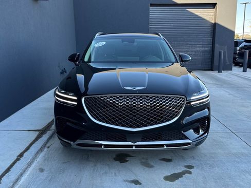 Used 2025 Genesis GV70 2.5T Select w/ Select Package image 10