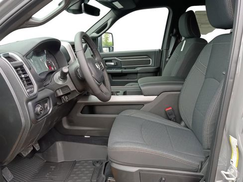 New 2026 RAM 2500 Big Horn AWD/4WD image 19