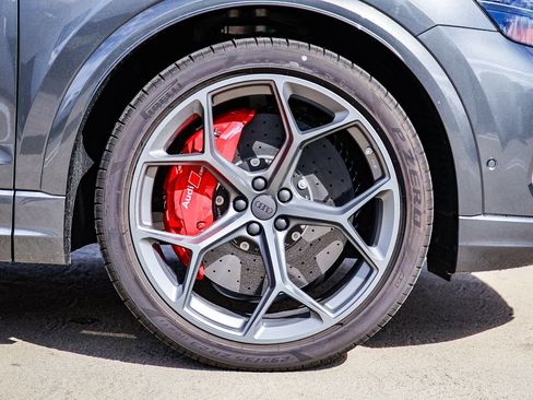 New 2026 Audi RS Q8 performance image 9