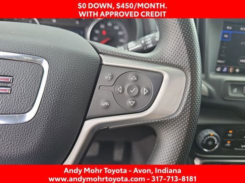 Used 2024 GMC Terrain SLE image 15