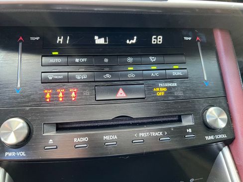 Used 2017 Lexus IS 200t F Sport image 26