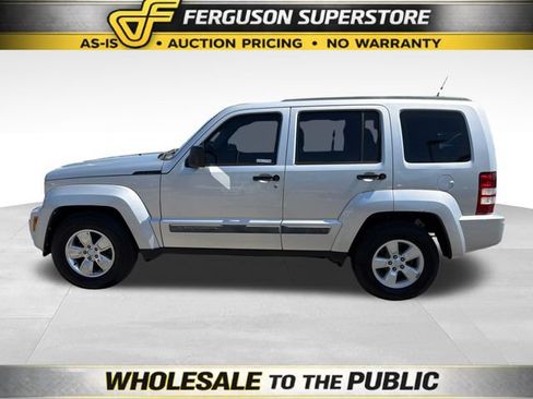 Used 2011 Jeep Liberty Sport RWD image 4