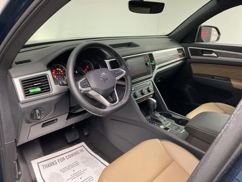 Used 2021 Volkswagen Atlas Cross Sport SE FWD image 13