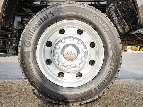 Used 2024 Ford F450 King Ranch w/ FX4 Off-Road Package image 11