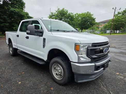 Used 2022 Ford F250 XL w/ Power Equipment Group AWD/4WD image 3