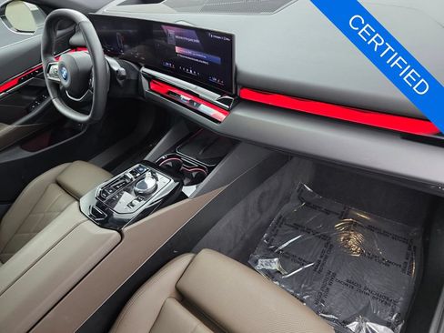 Certified 2024 BMW i5 eDrive40i w/ M Sport Package RWD image 30