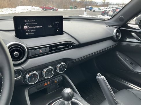 Used 2024 MAZDA MX-5 Miata Grand Touring image 9