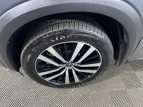 Used 2023 Nissan Pathfinder Platinum w/ Cargo Package image 10