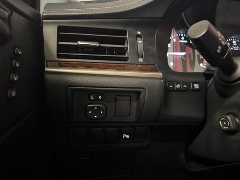 Used 2013 Lexus ES 350 w/ Premium Pkg image 17