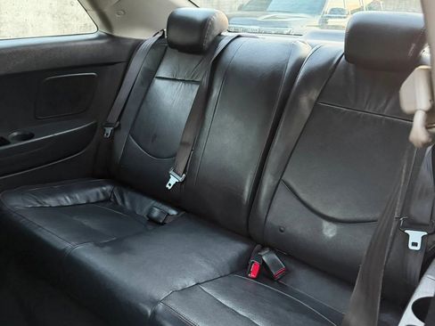 Used 2013 Kia Forte Koup SX w/ Leather Pkg FWD image 9