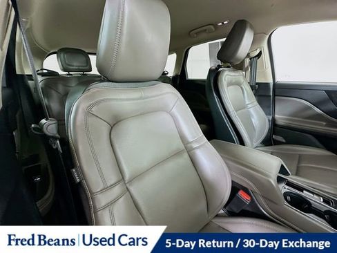 Used 2023 Lincoln Corsair AWD w/ Equipment Group 101A image 35