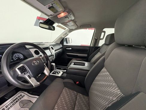 Used 2018 Toyota Tundra SR5 w/ TRD Off Road Package AWD/4WD image 11