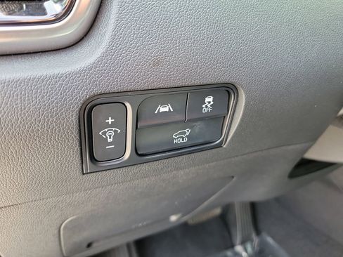 Used 2023 Kia Sorento SX AWD/4WD image 23
