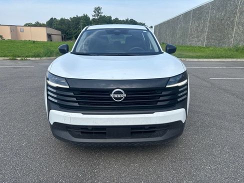 Used 2025 Nissan Kicks S FWD image 2