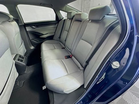 Used 2019 Honda Accord EX image 24