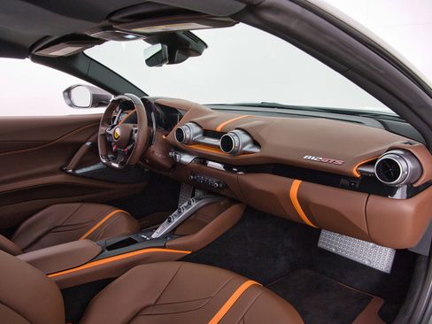 Certified 2022 Ferrari 812 GTS RWD image 16